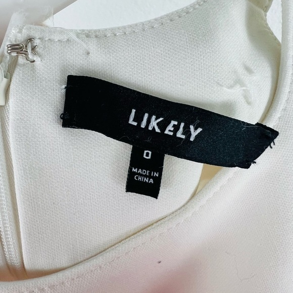 LIKELY gown front keyhole sleeveless size 0 - Picture 7 of 8